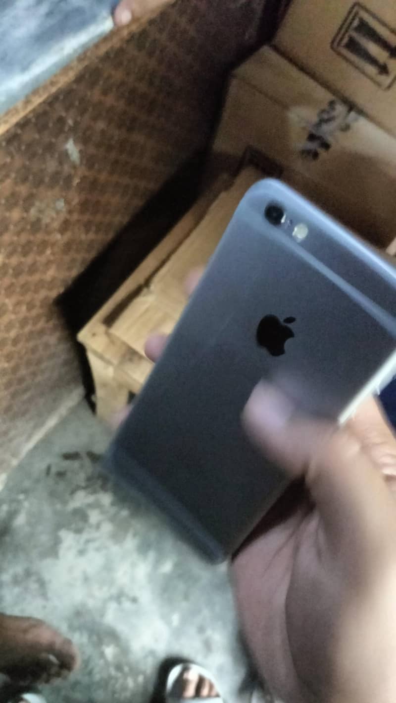 Apple iPhone 6 4