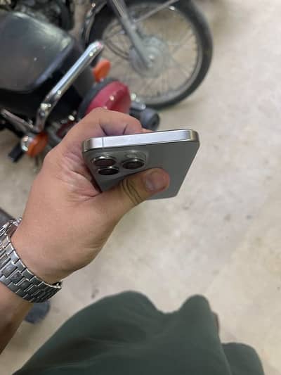 iPhone 15 pro max 10/10 dual approved 256gb