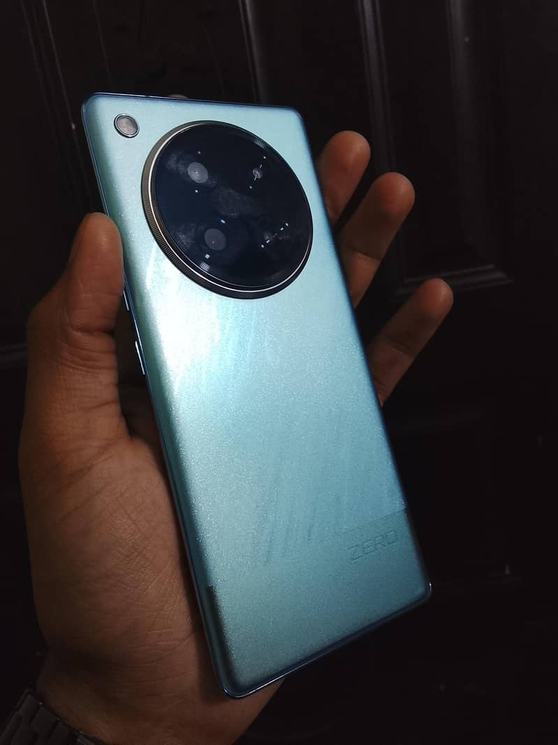 Infinix Zero 40 0