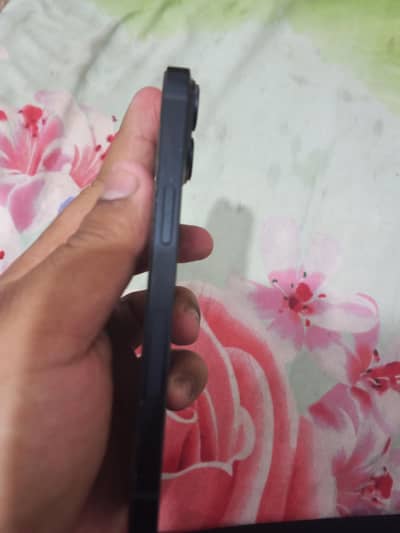 Apple iPhone 14