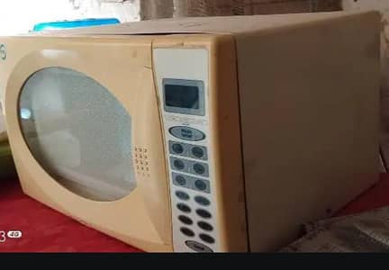 Pel microwave oven for sale in good condition