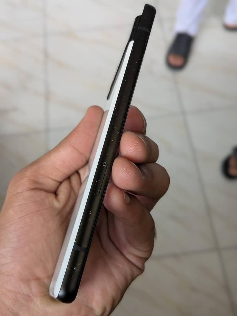 Google Pixel 6a 3