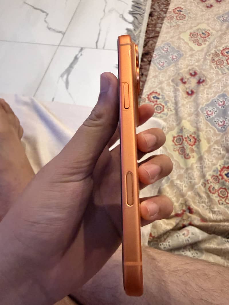 Apple iPhone 17 Pro Max 2