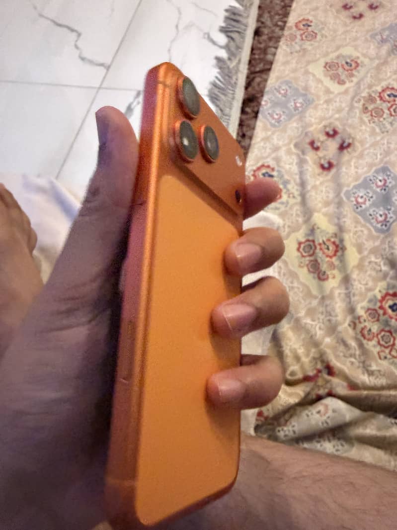 Apple iPhone 17 Pro Max 3