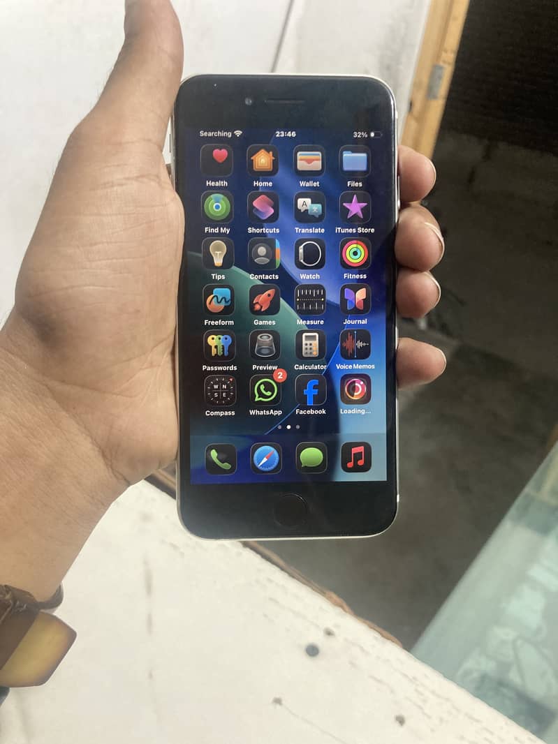 Apple iPhone SE 0