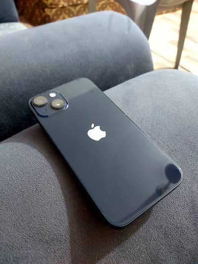 Apple iPhone 13