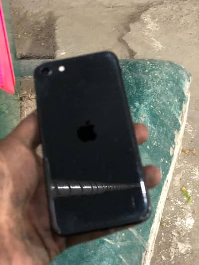 Apple iPhone SE
