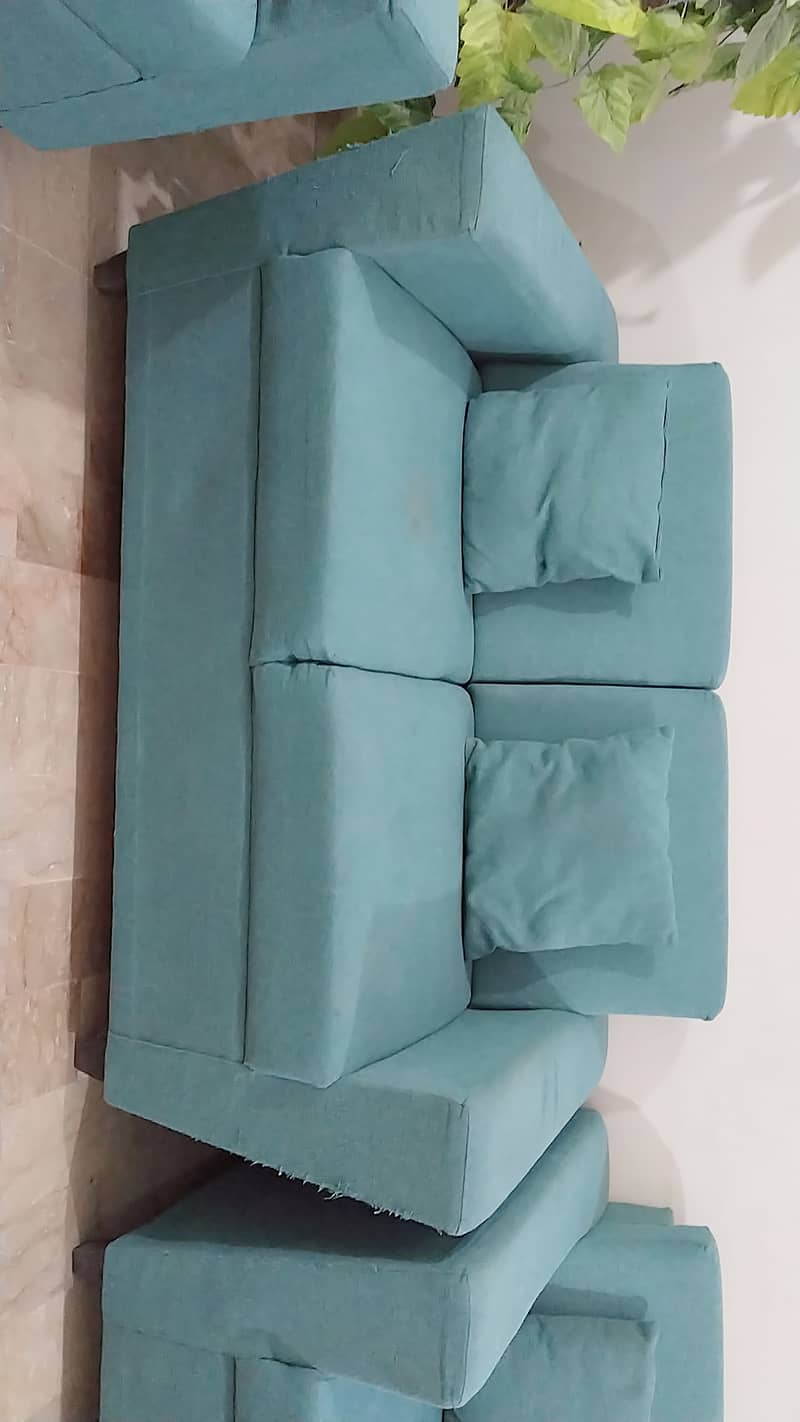 Good condition sofa sets 0