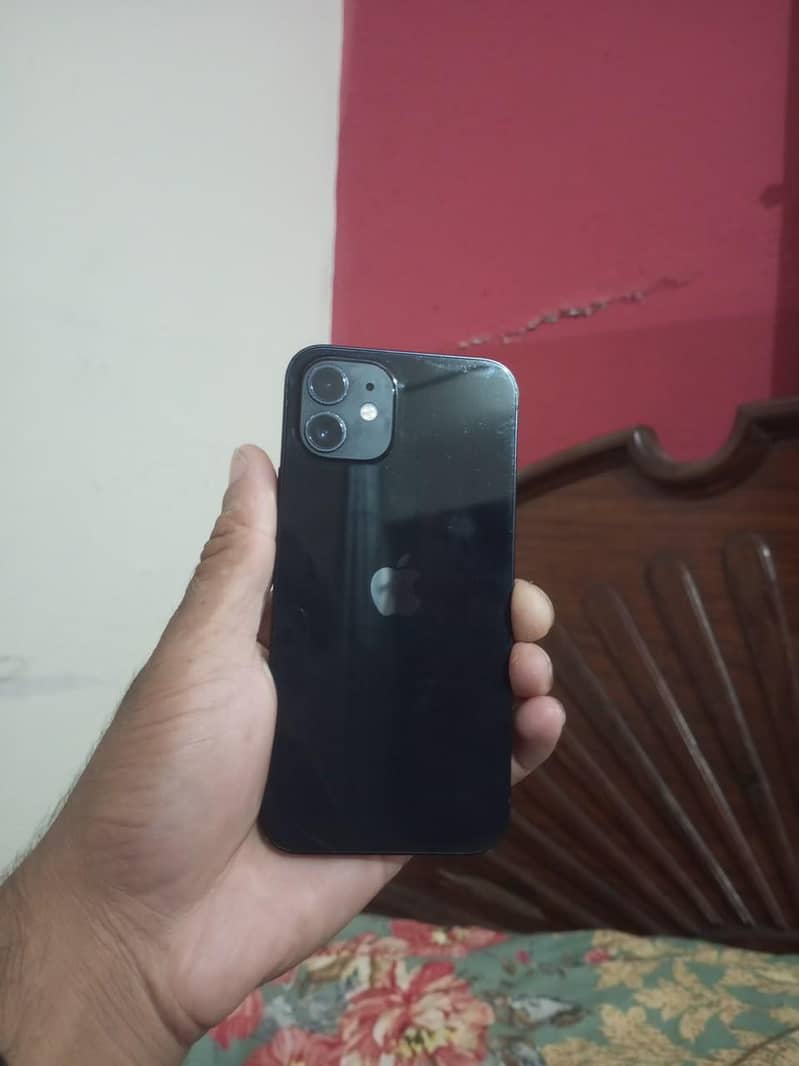 Apple iPhone 12 2