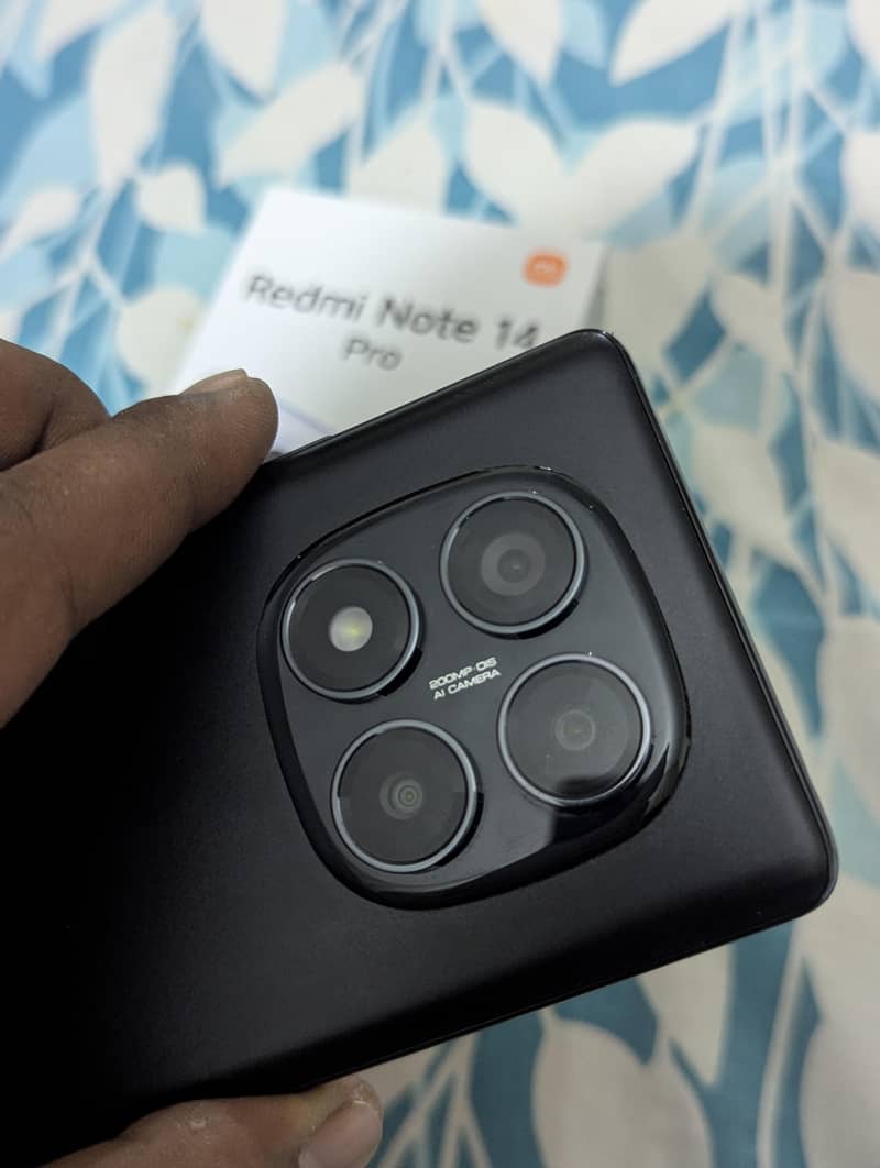 Redmi Note 14 Pro 4