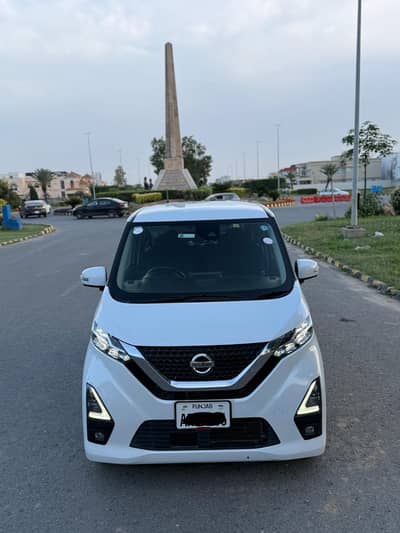 Nissan Dayz Highway Star 2021
