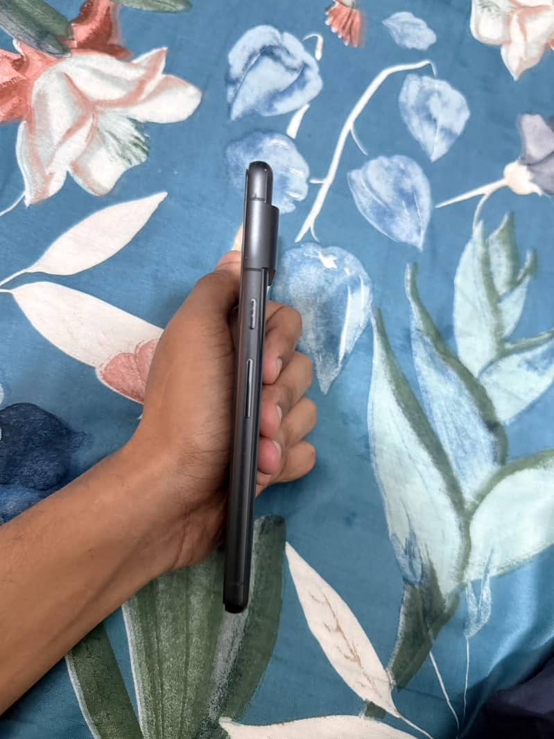 Google Pixel 7 5