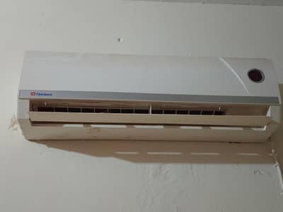 Old Ac Dead Ac/ window Ac sale purchase krny k liy rabta kry.