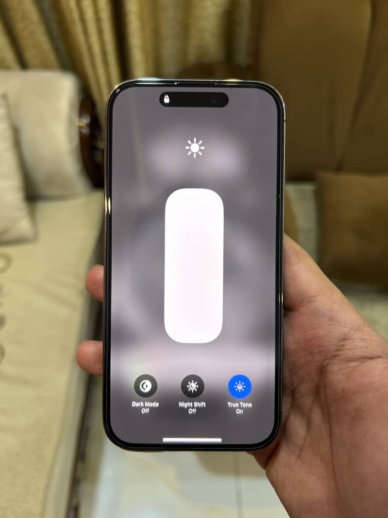 iPhone 14 Pro 2