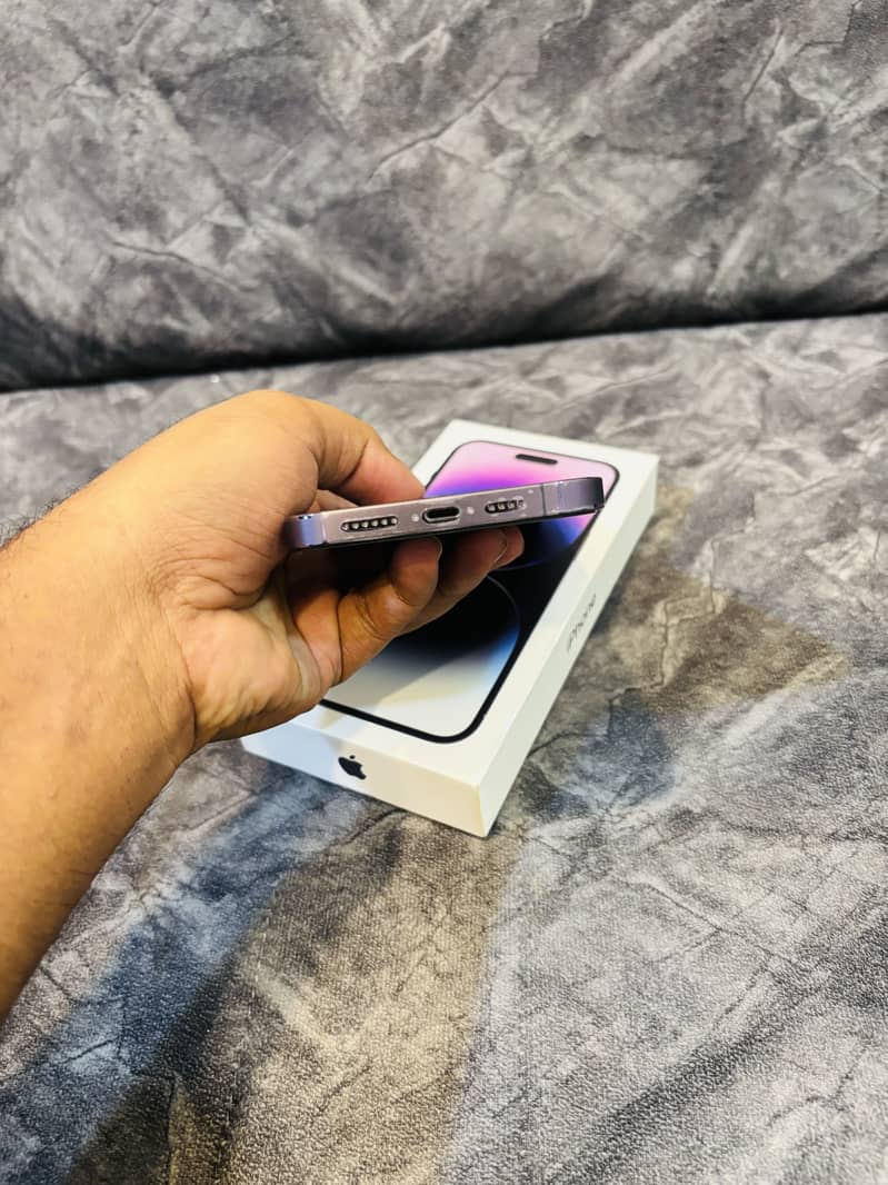 IPhone 14 pro max 4