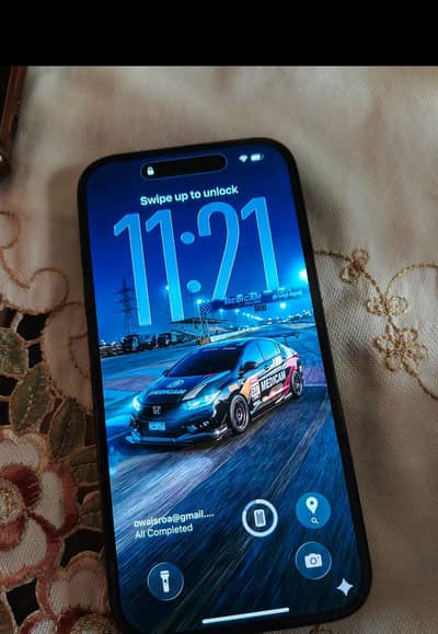 Apple iPhone 16