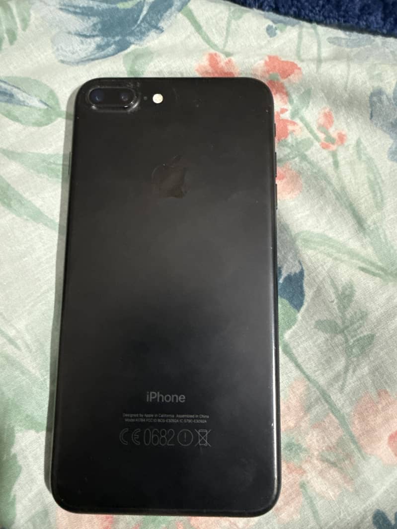 Apple iPhone 7 Plus 0