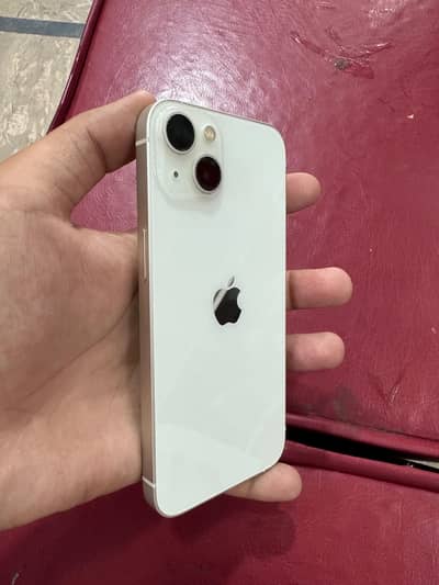 Apple iPhone 13