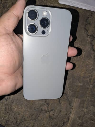 Apple iPhone 16 Pro Max