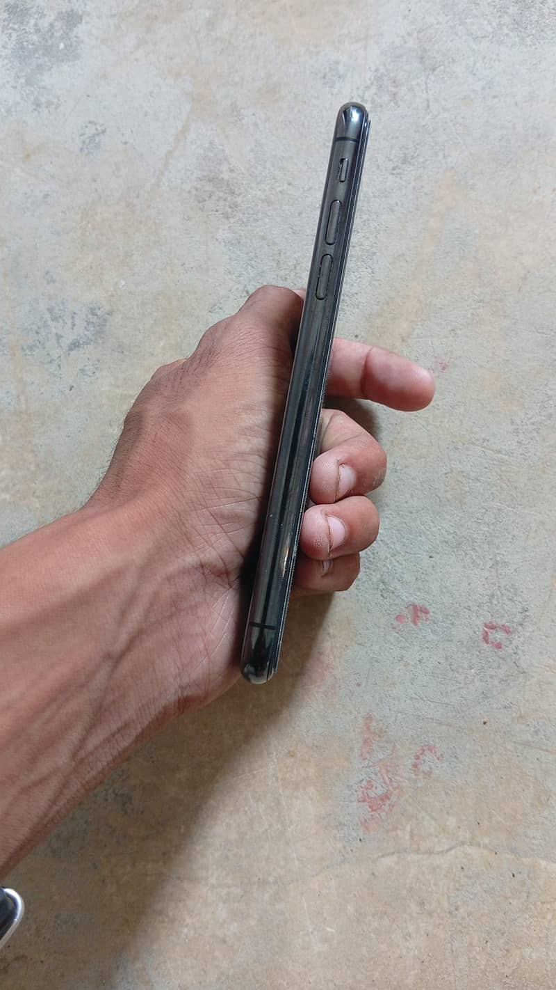 Apple iPhone X 1