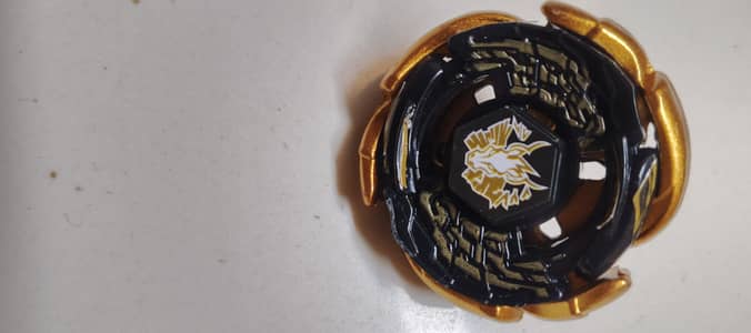 Beyblade Galaxy pegasus gold black