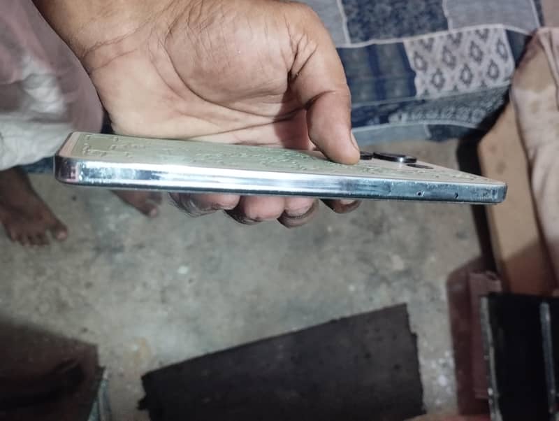 Tecno CAMON 20 1