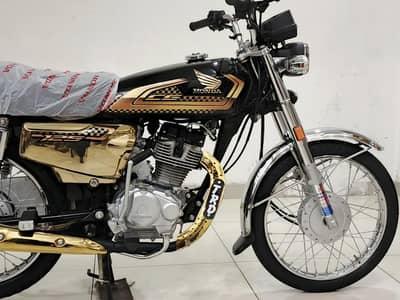 Honda CG 125 2025 Model Gold Edition