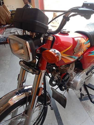 Honda CG 125 2025