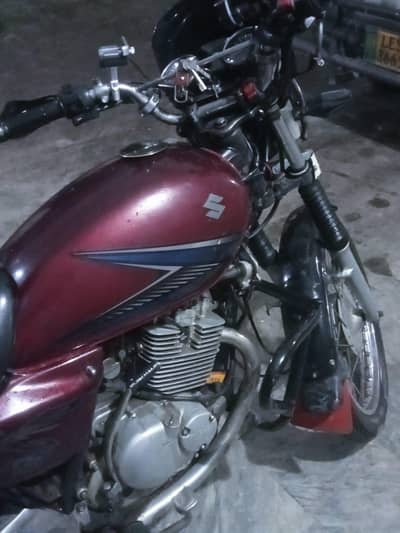 SUZUKI Gs 150