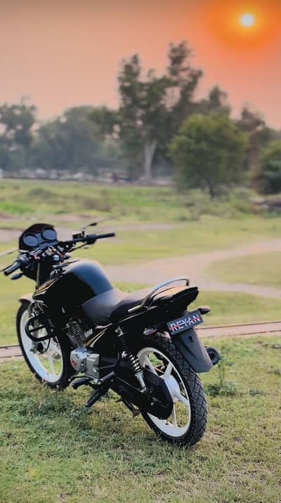 YBR 125
