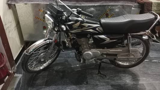 Honda CG 125 2025