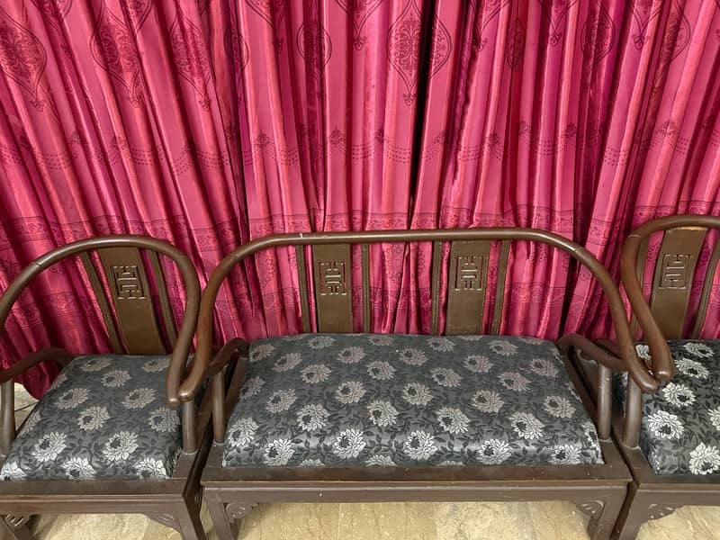 WOODEN SOFA WITH TABLE 0