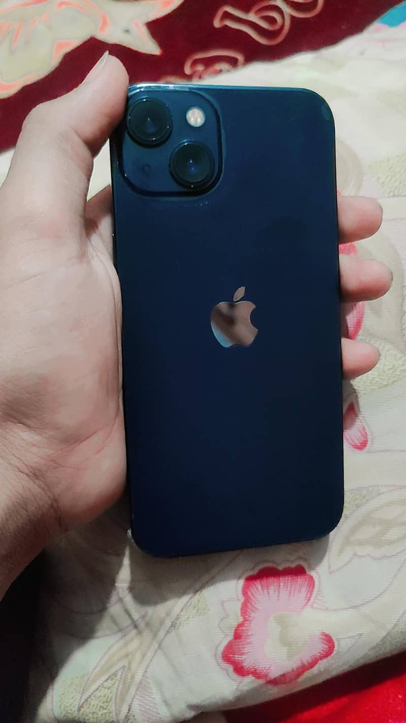 Apple iPhone 13 0