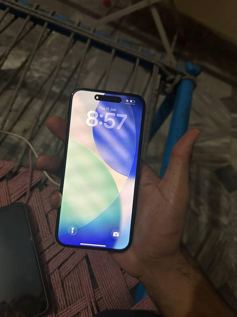 Apple iPhone 15 plus 1