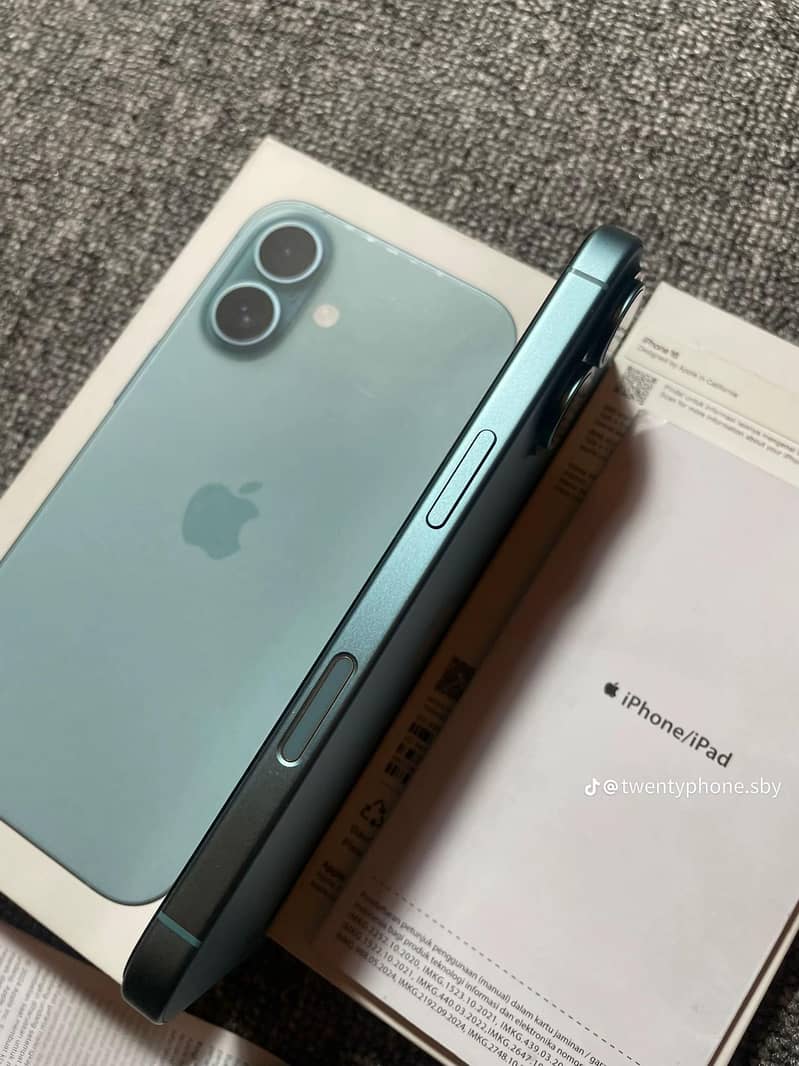 Apple iPhone 16 5