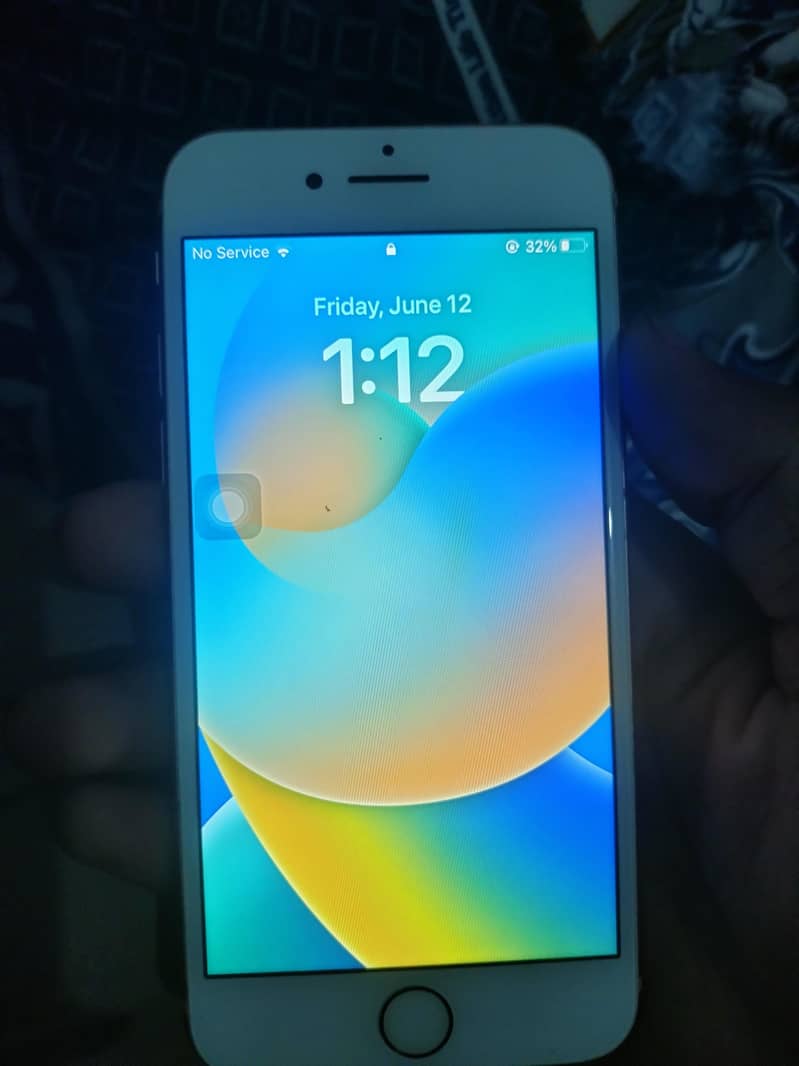 Apple iPhone 8 0