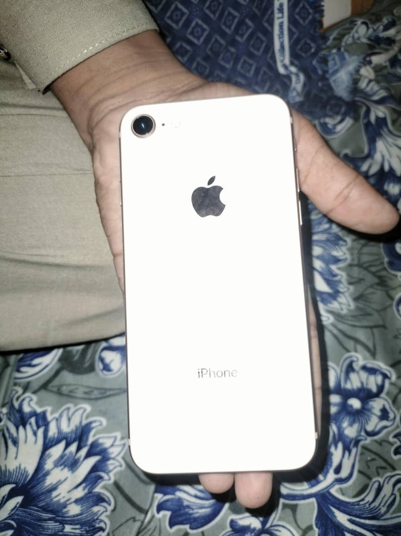 Apple iPhone 8 2