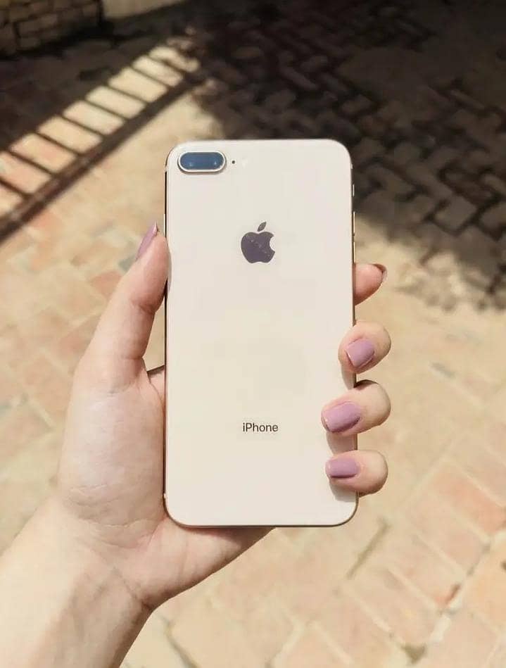 Apple iPhone 8 Plus 1