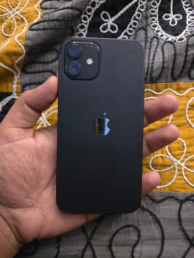Apple iPhone 12