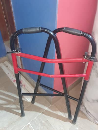 Fracture Leg Stand (Besakhi)