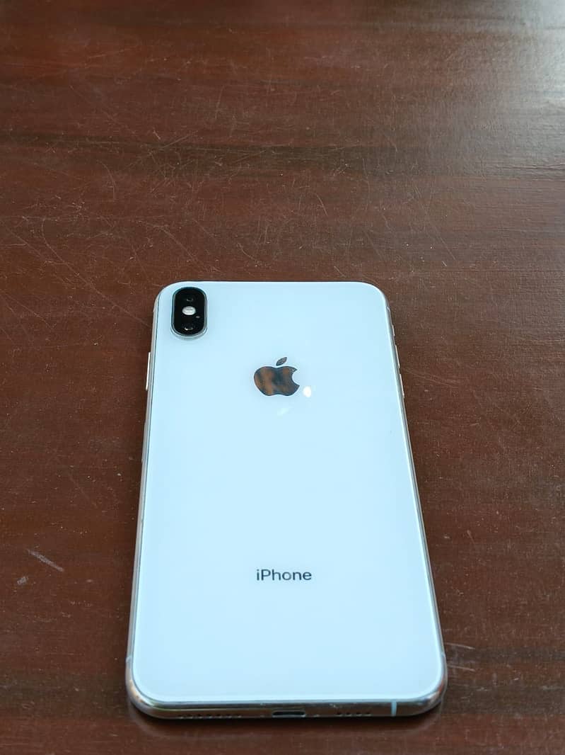 Apple iPhone XS Max 2