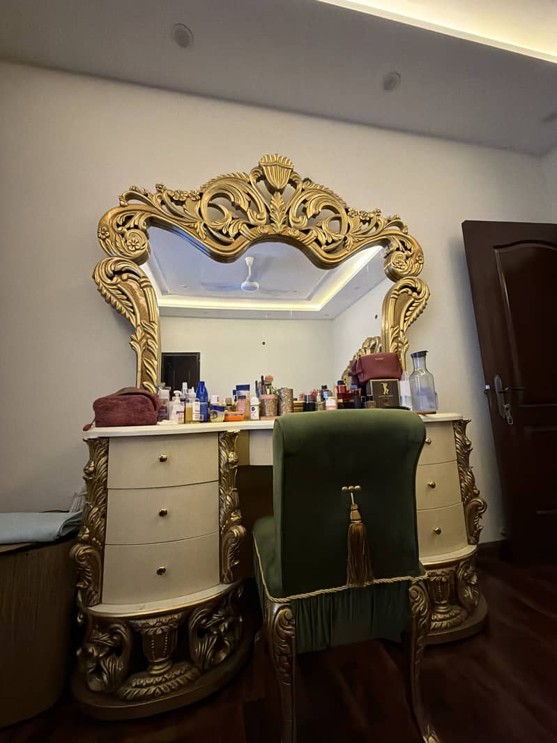 Dressing Table 1