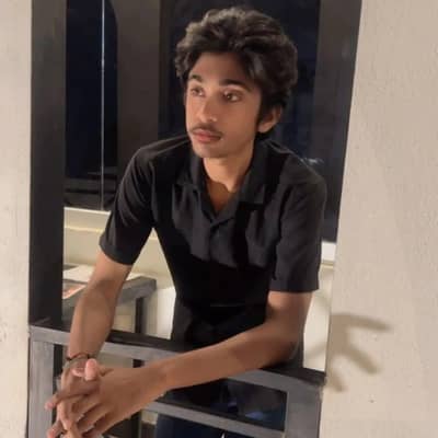 I'm 17 year old I need a job