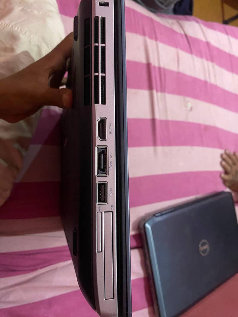 dell model (e5530) 1