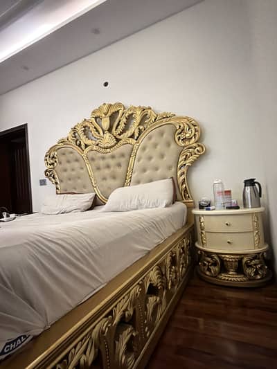 Bedset with sidetable