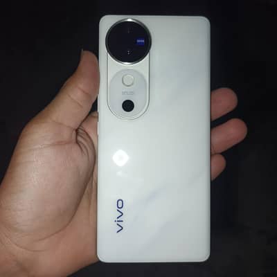 vivo v40