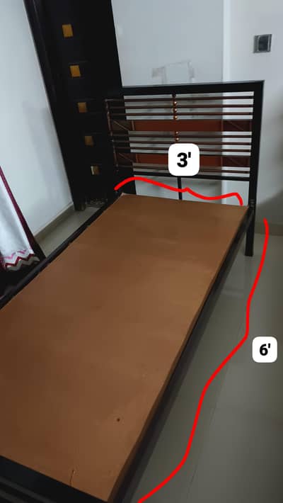 Iron Frame Bed Great Condition (Mattress Included agar chahiye)
