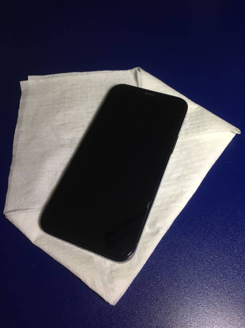 Apple iphone 12 authentic device 0