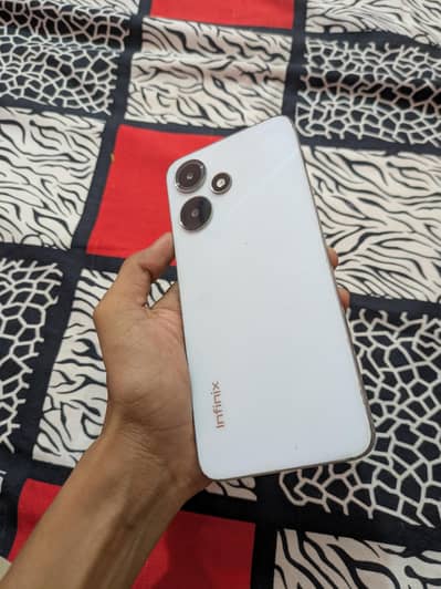 Infinix Hot 30 Play