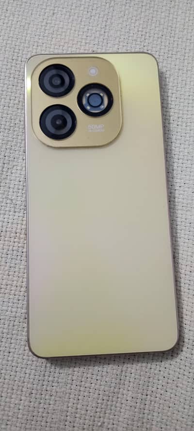 Infinix Smart 8 Pro ( 4+ 4 / 128gm) panel changed with box charger
